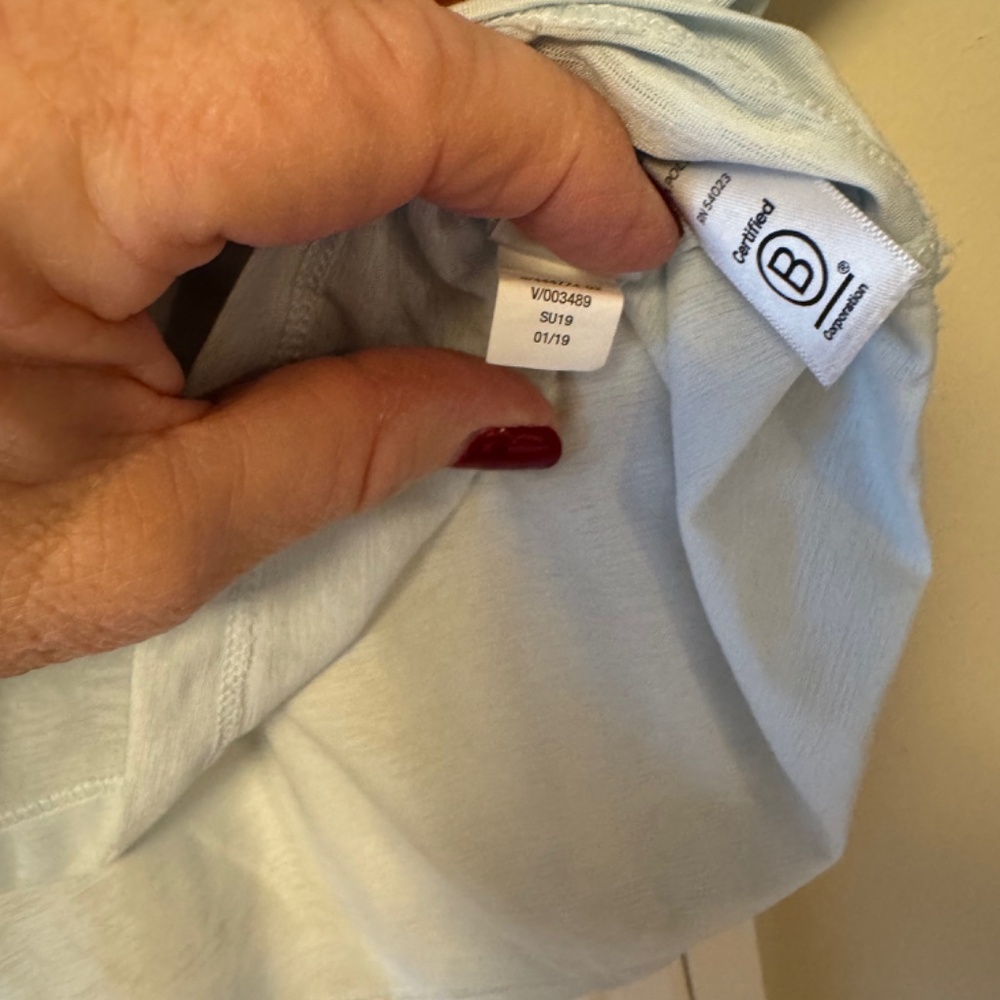 Athleta Breezy Tank Size Small - Picture 3 of 5